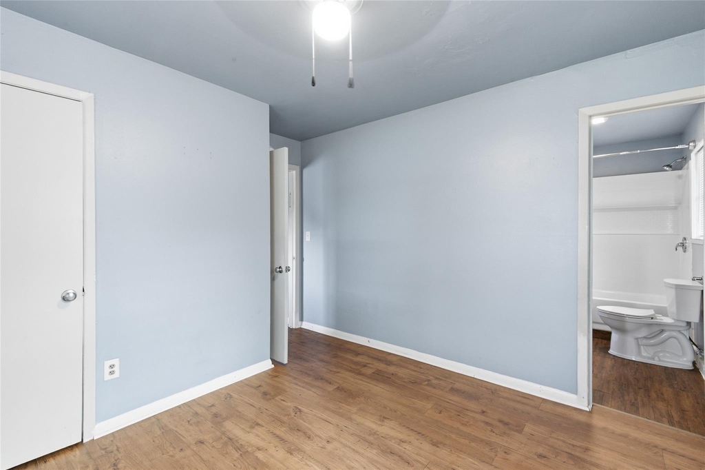 6318 Laramie Street - Photo 13