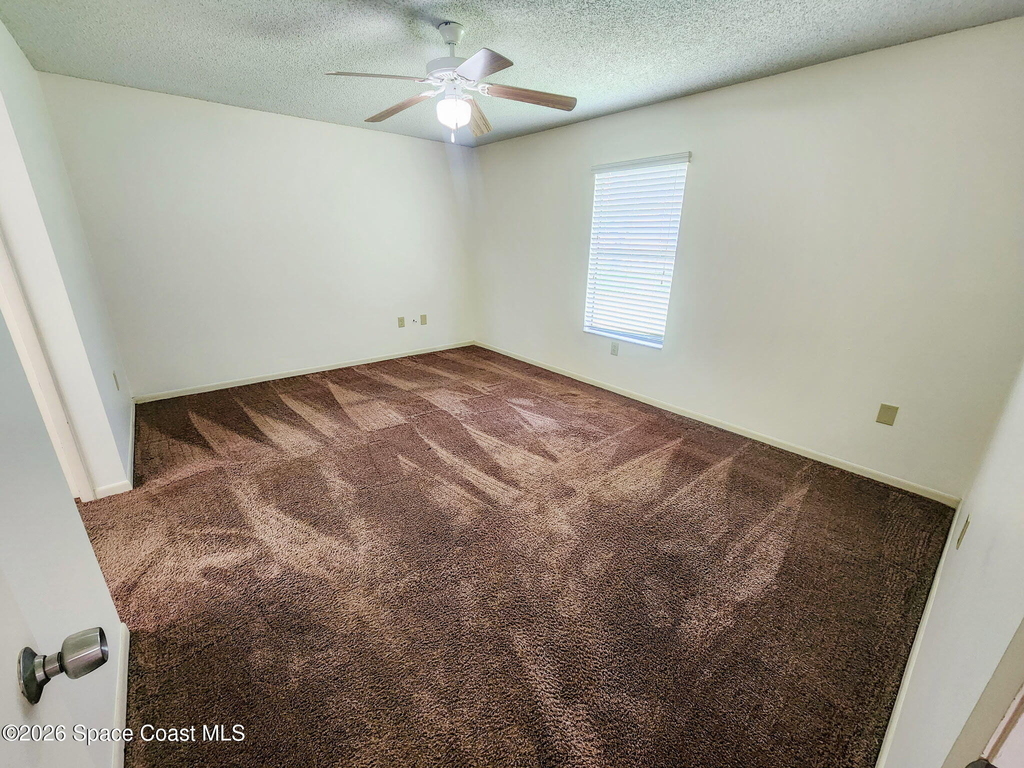 821 Hawaii Avenue Nw - Photo 15