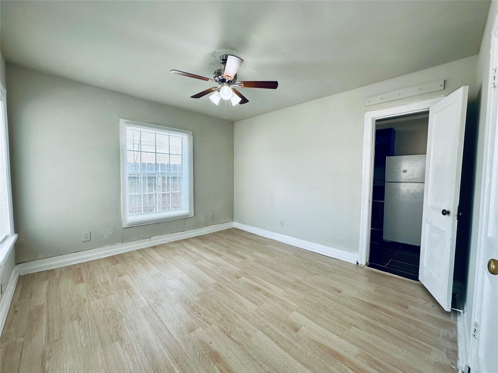 1 Sidney Street - Photo 4