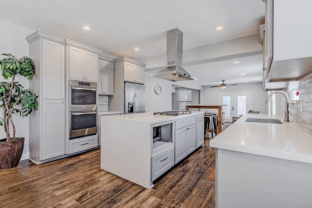 2422 Truxillo Street - Photo 0