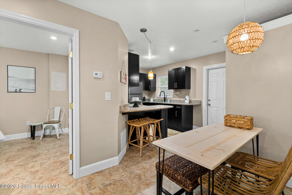 1672 Pineapple Avenue - Photo 3
