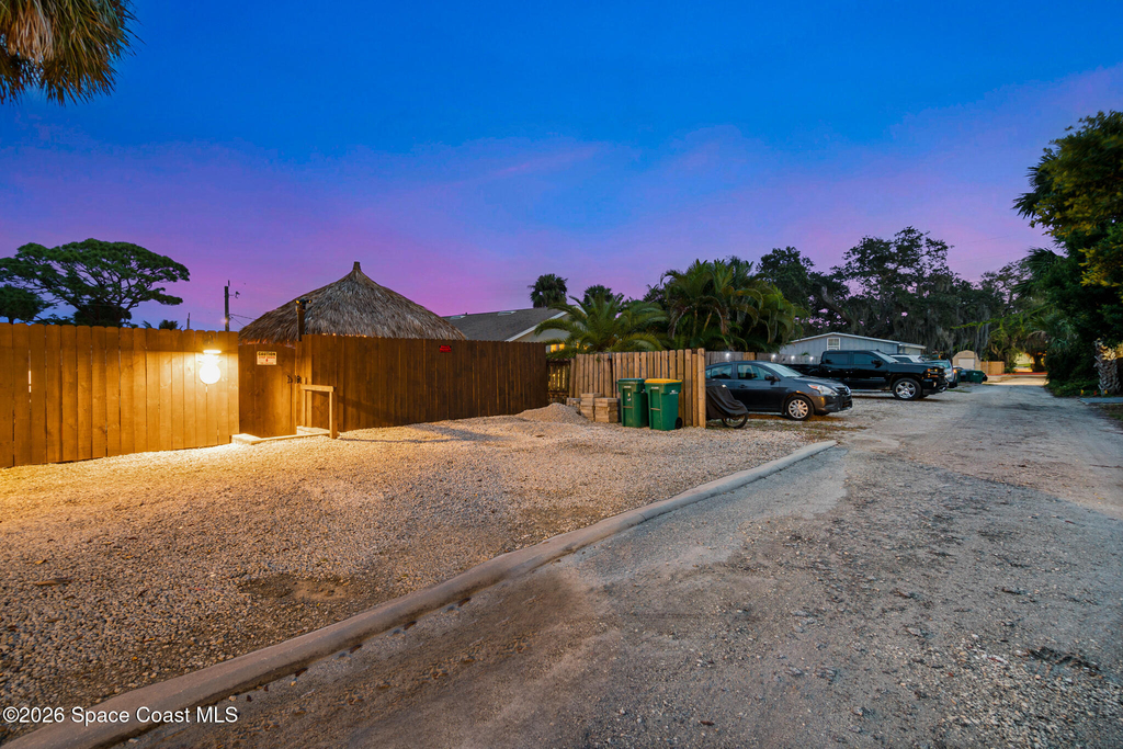 1672 Pineapple Avenue - Photo 10