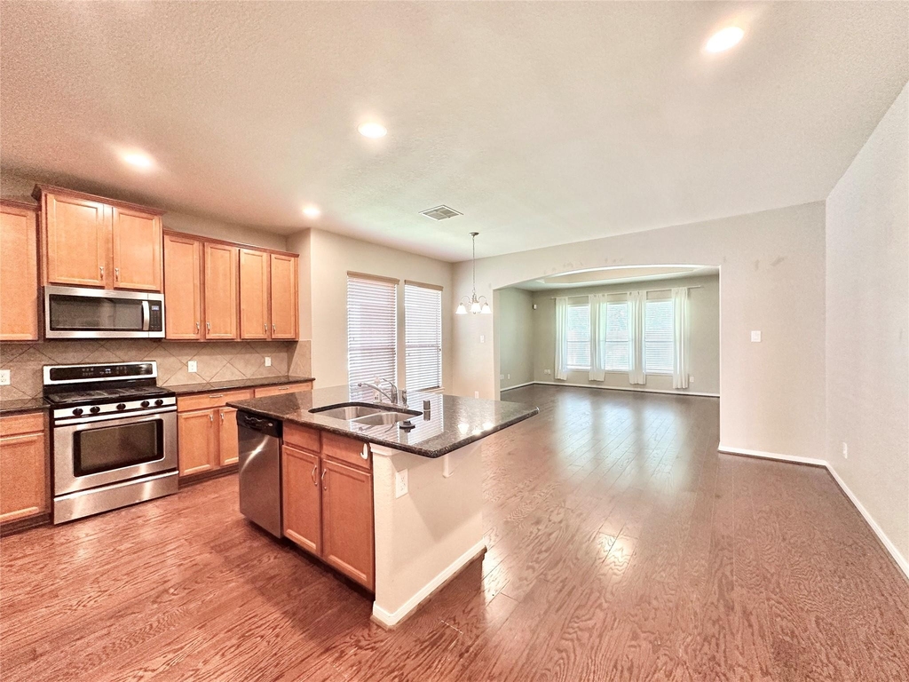 25323 Lisburn Drive - Photo 11
