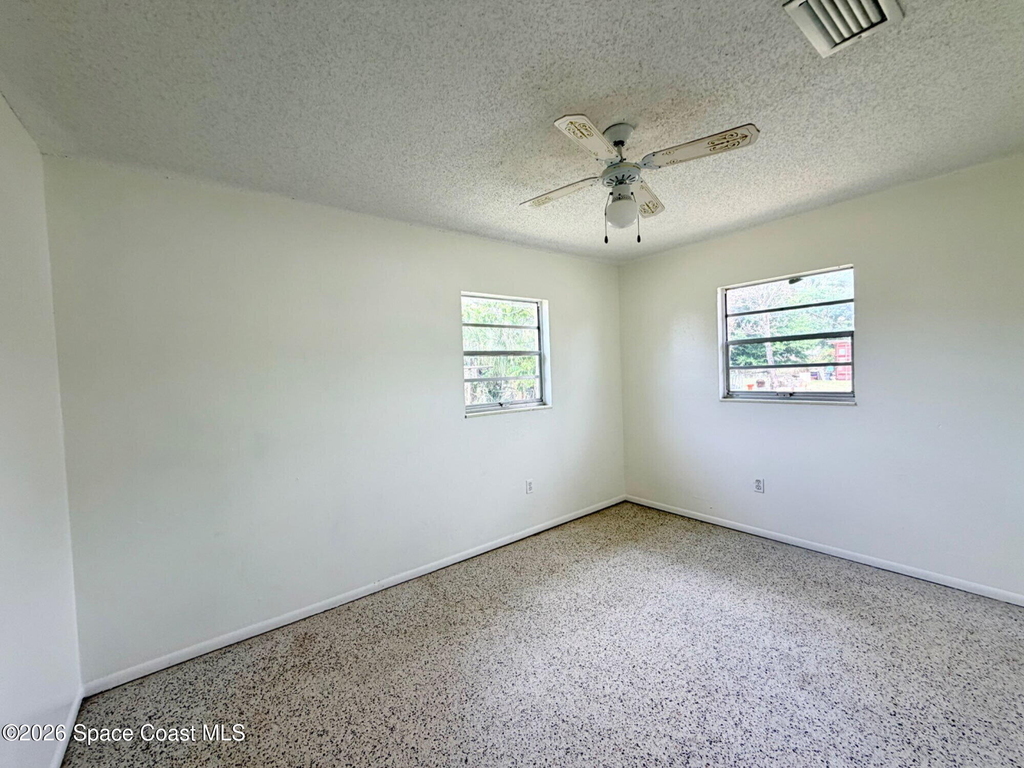 1590 S Deleon Avenue - Photo 9