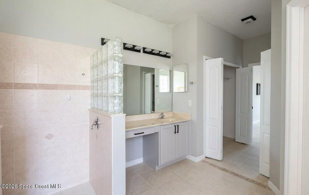 781 Glen Abbey Way - Photo 17