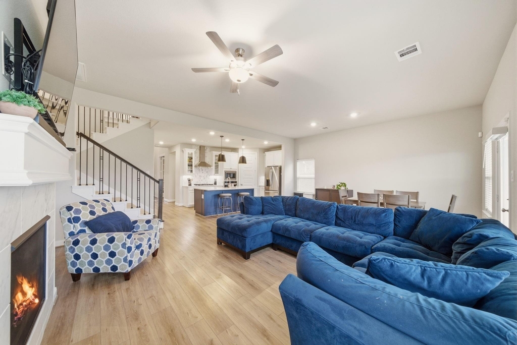 21419 Waldenburg Place - Photo 4