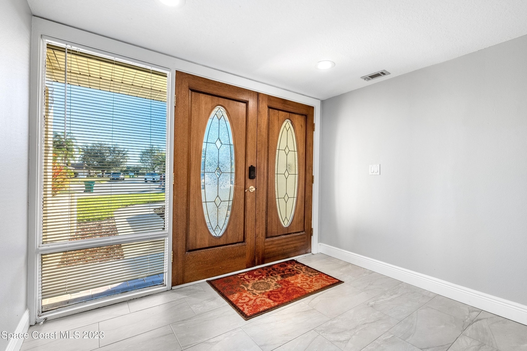 1080 Park Ridge Place - Photo 3