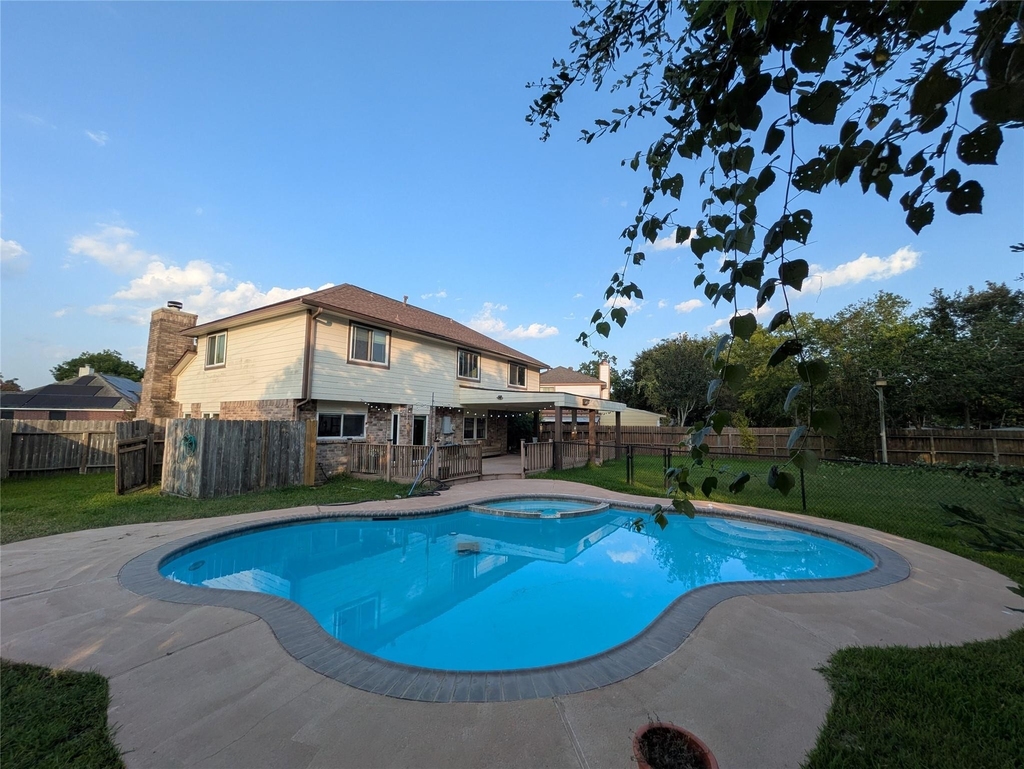 17054 Cairnlassie Street - Photo 22