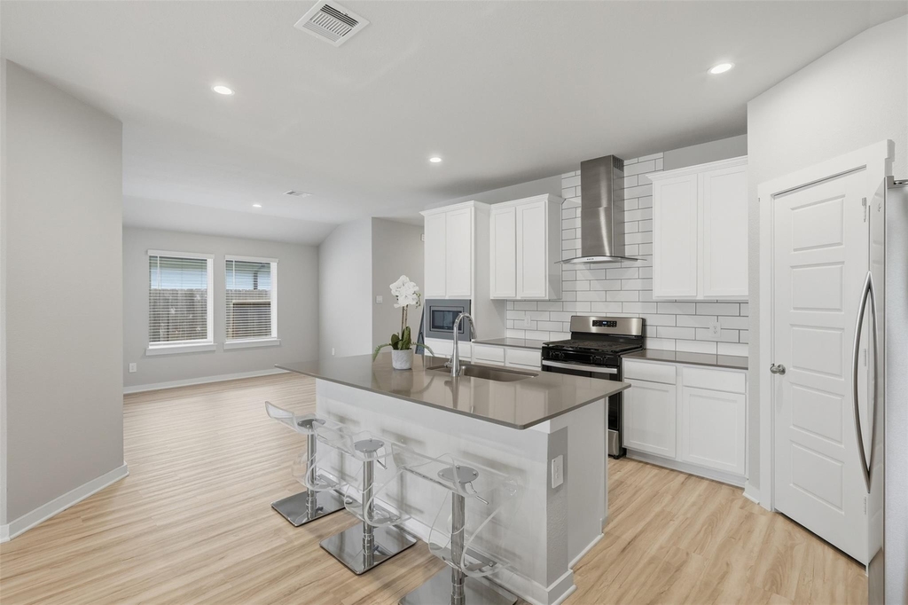12914 Wempe Way - Photo 8