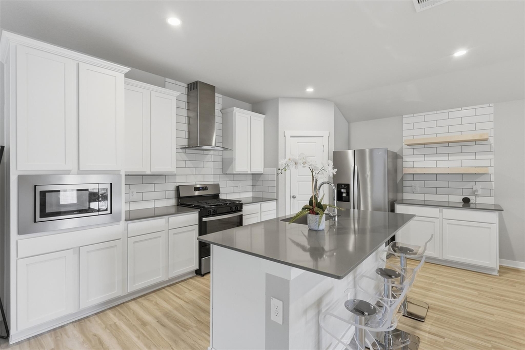 12914 Wempe Way - Photo 7