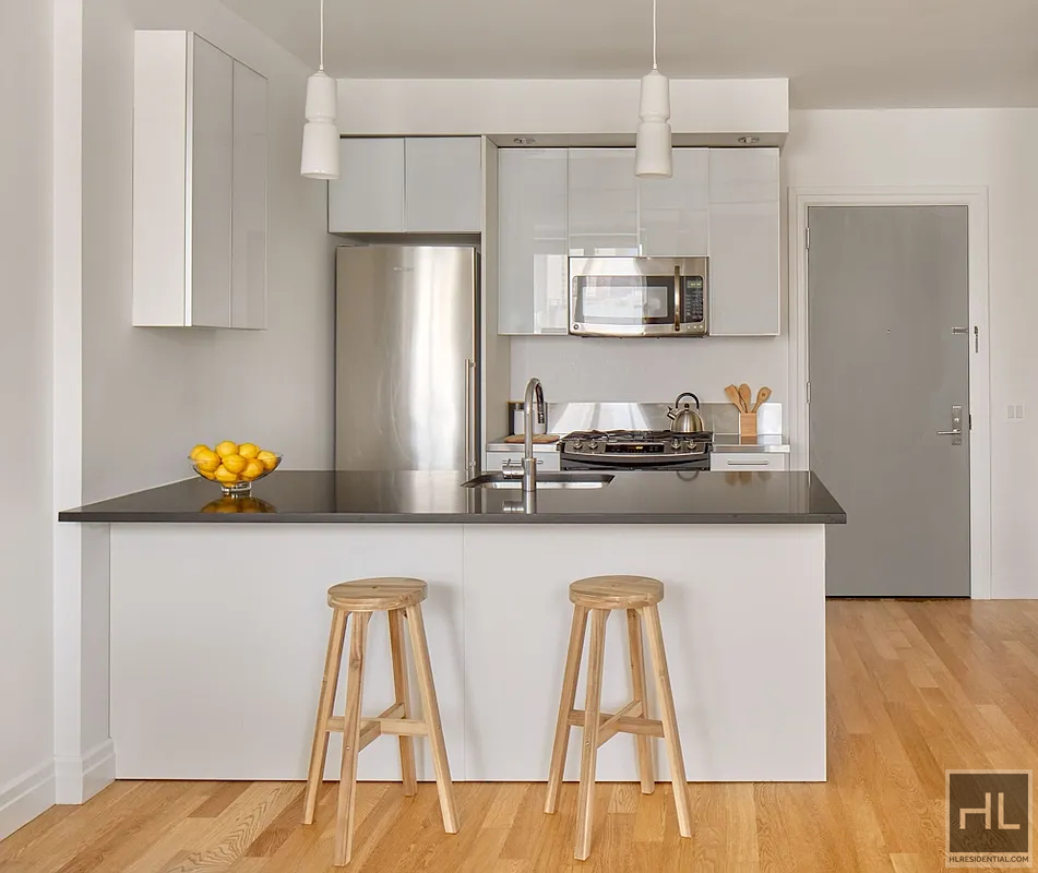 West 54th Street - Photo 2