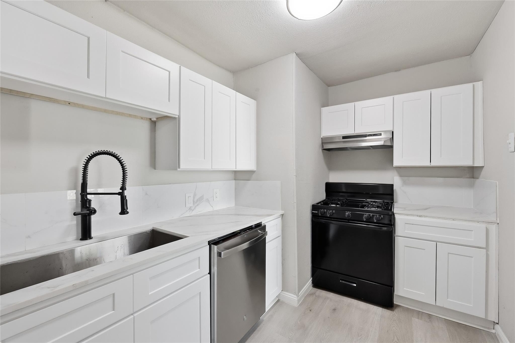 2088 Pope Street - Photo 6