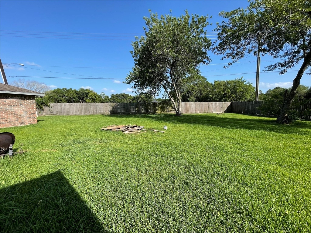 16510 Oxnard Lane - Photo 33