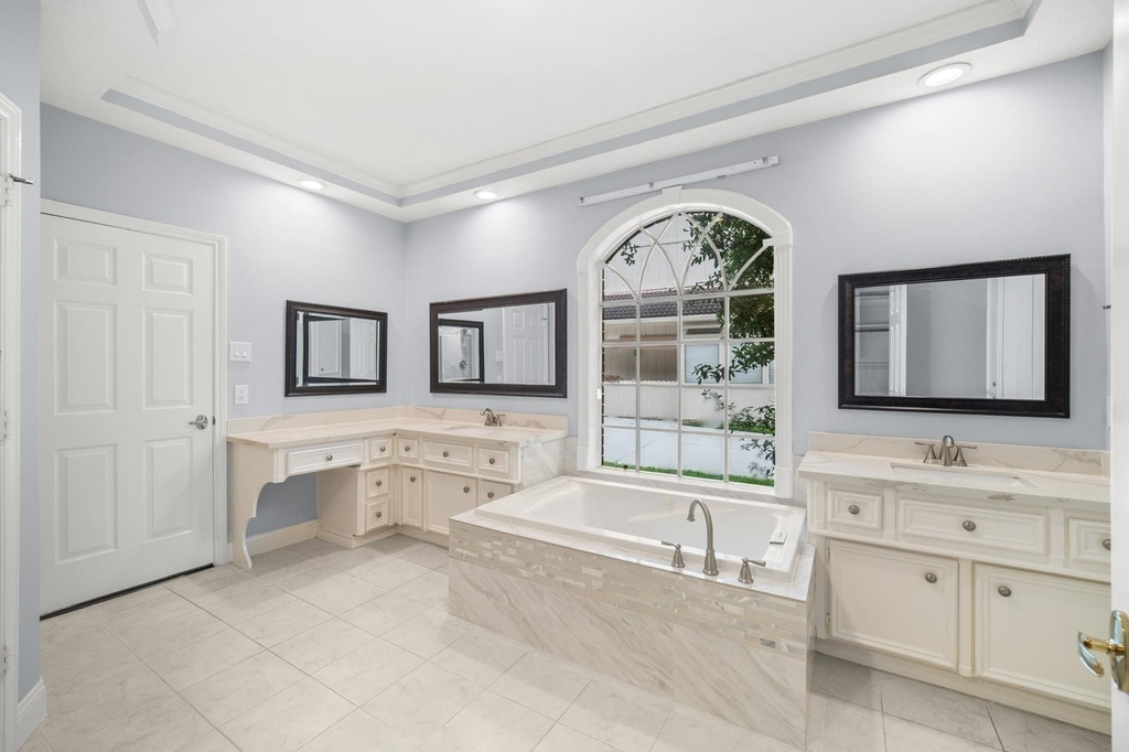 3622 Springhill Lane - Photo 10