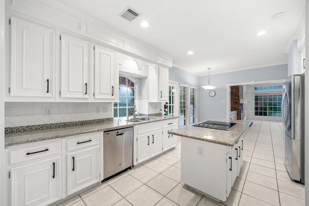 3622 Springhill Lane - Photo 7