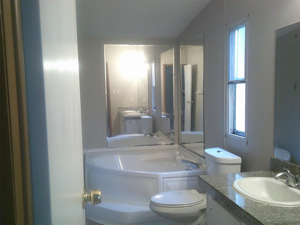 22433 Yancy Road - Photo 4