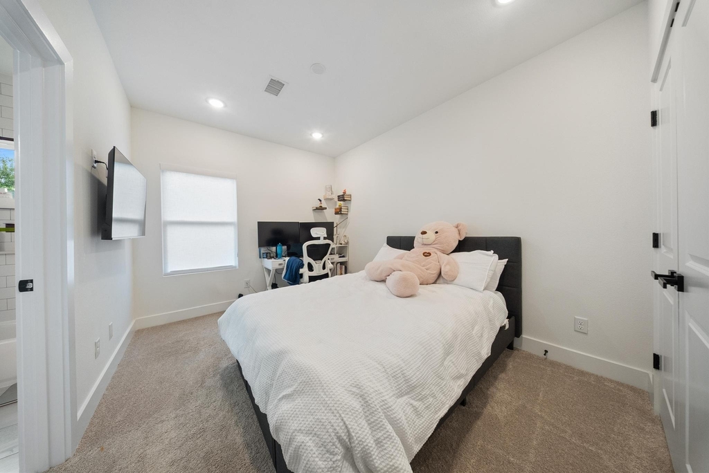 4032 Porter Street - Photo 17
