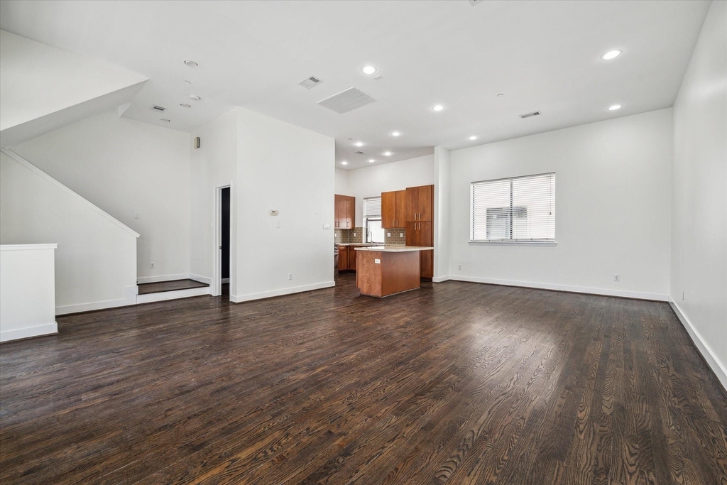 1316 Welch Street - Photo 3