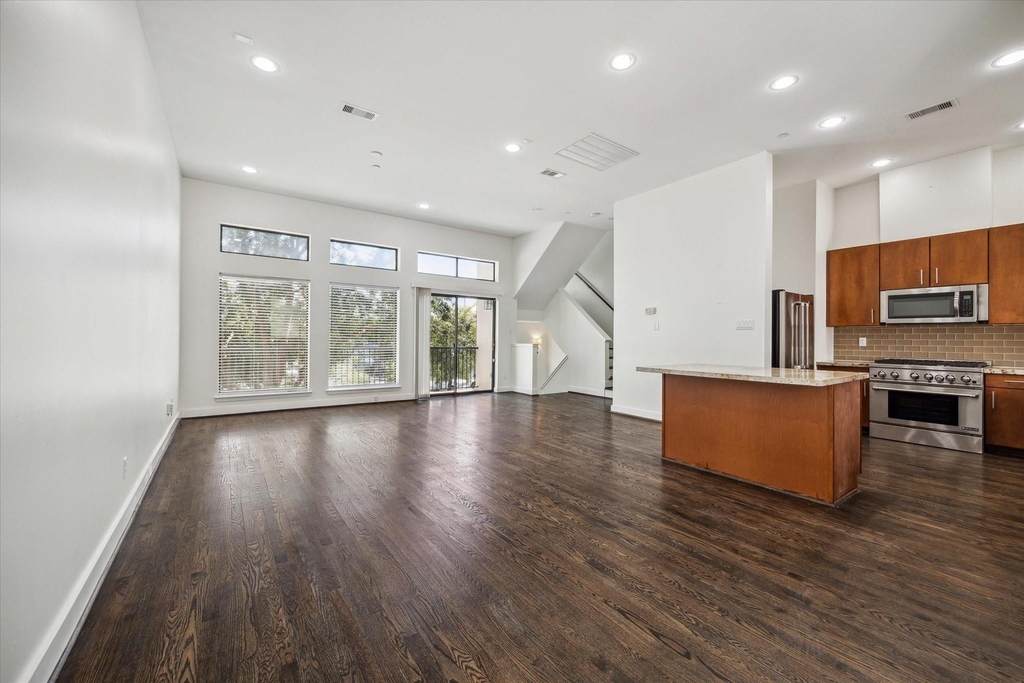 1316 Welch Street - Photo 4