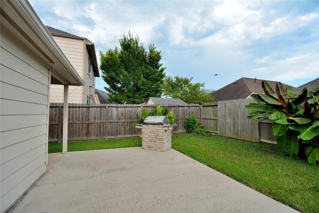 9238 Clearwood Landing Boulevard - Photo 14