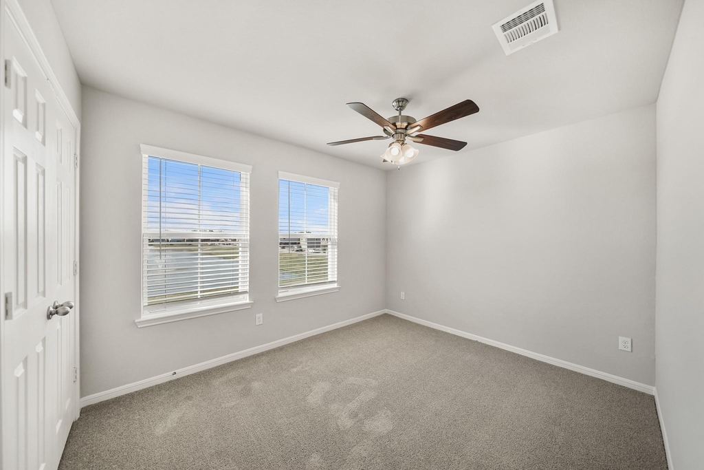 13429 Lucky Bill Lane - Photo 8