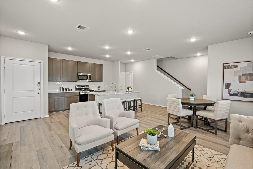 1206 Hugh Landing Lane - Photo 3