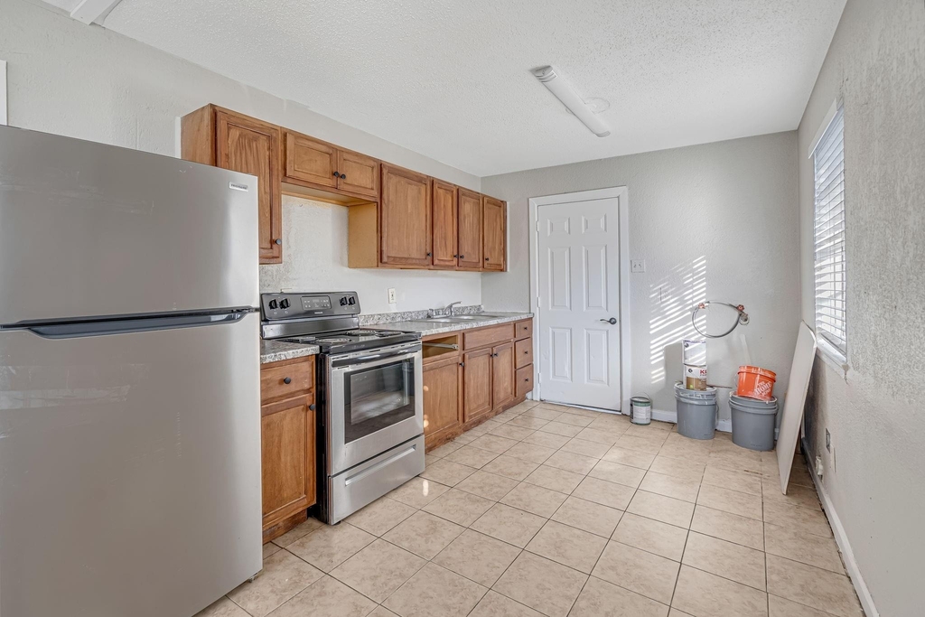 4718 Carmen Street - Photo 8