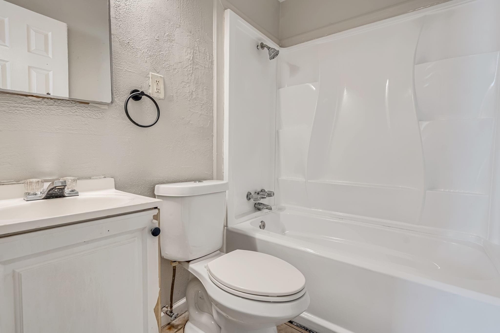 4718 Carmen Street - Photo 5