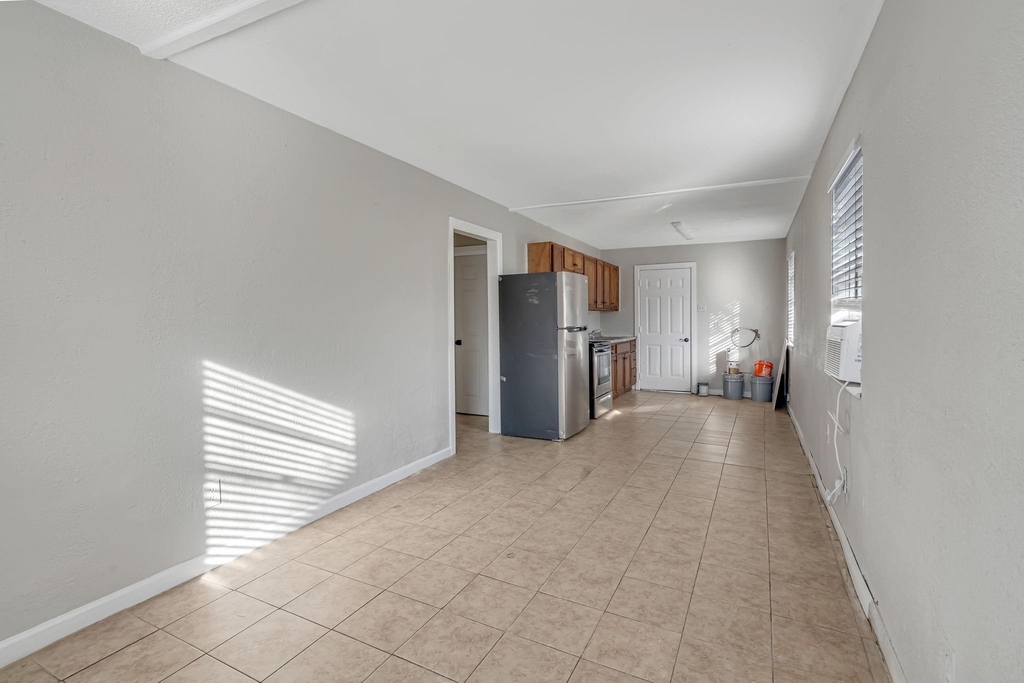 4718 Carmen Street - Photo 12