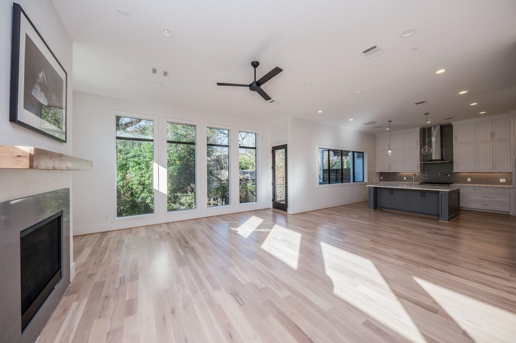 2501 Julian Street - Photo 7