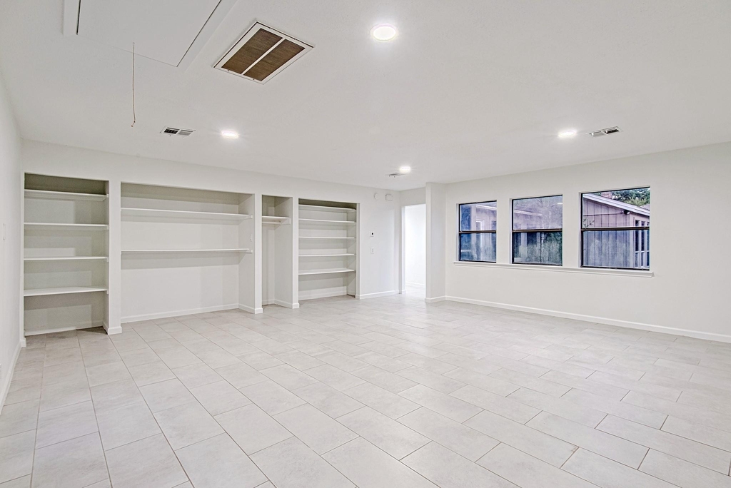 3406 Forest Village Drive - Photo 25