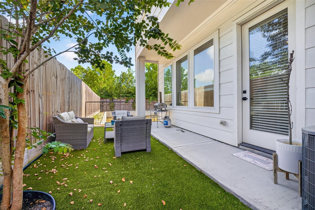 5737 White Magnolia Street - Photo 32