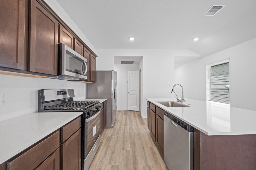16830 Paintbrush Hollow Lane - Photo 7
