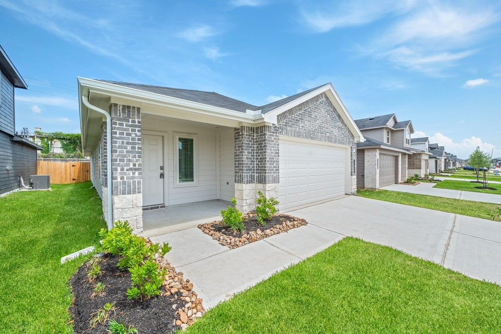 16830 Paintbrush Hollow Lane - Photo 1