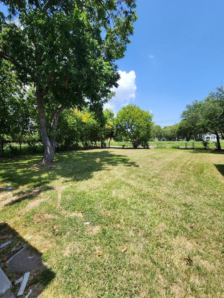 112 1st Avenue N - Photo 11