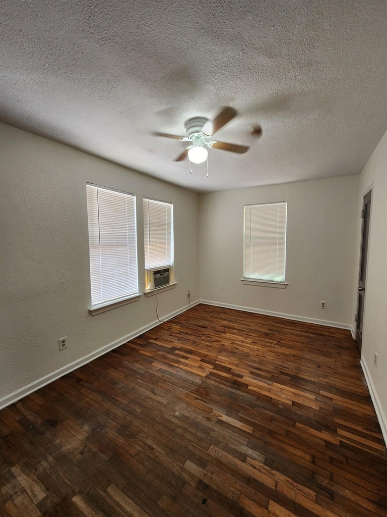 112 1st Avenue N - Photo 7