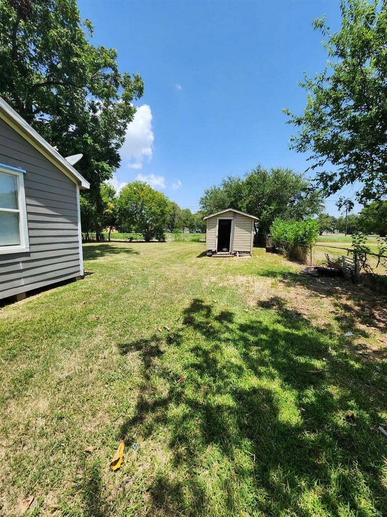 112 1st Avenue N - Photo 10