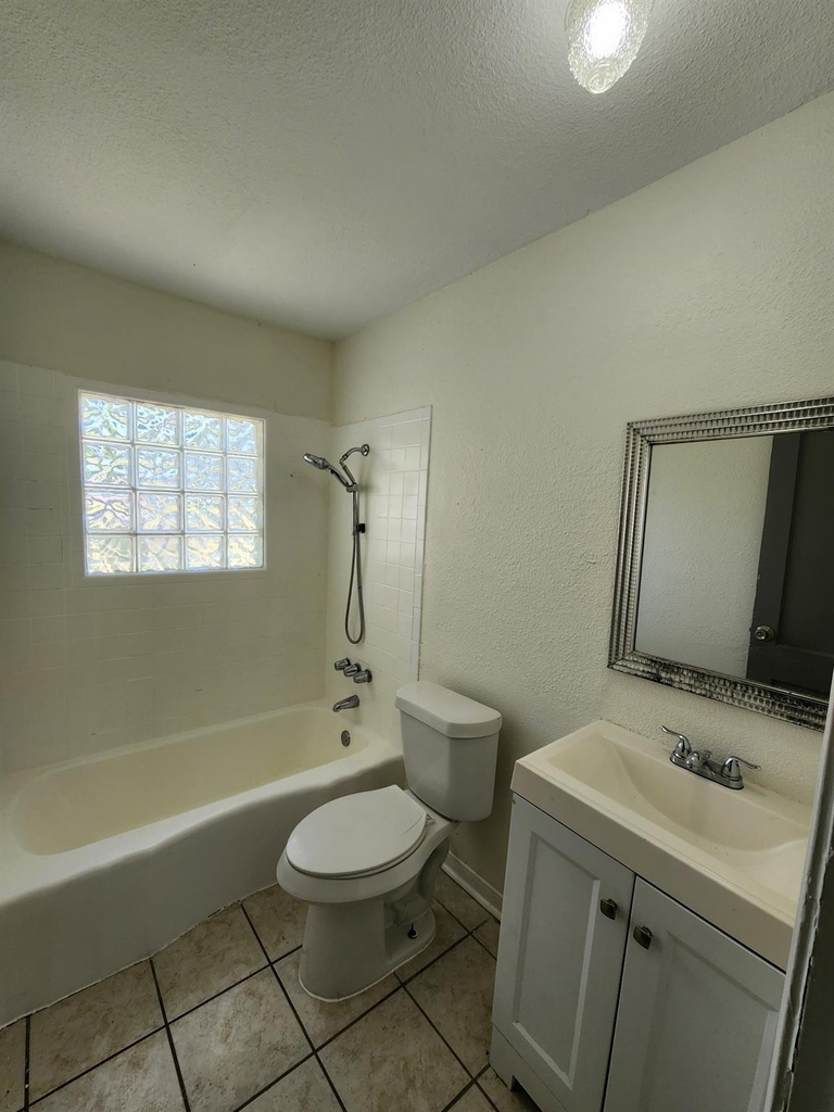 112 1st Avenue N - Photo 5