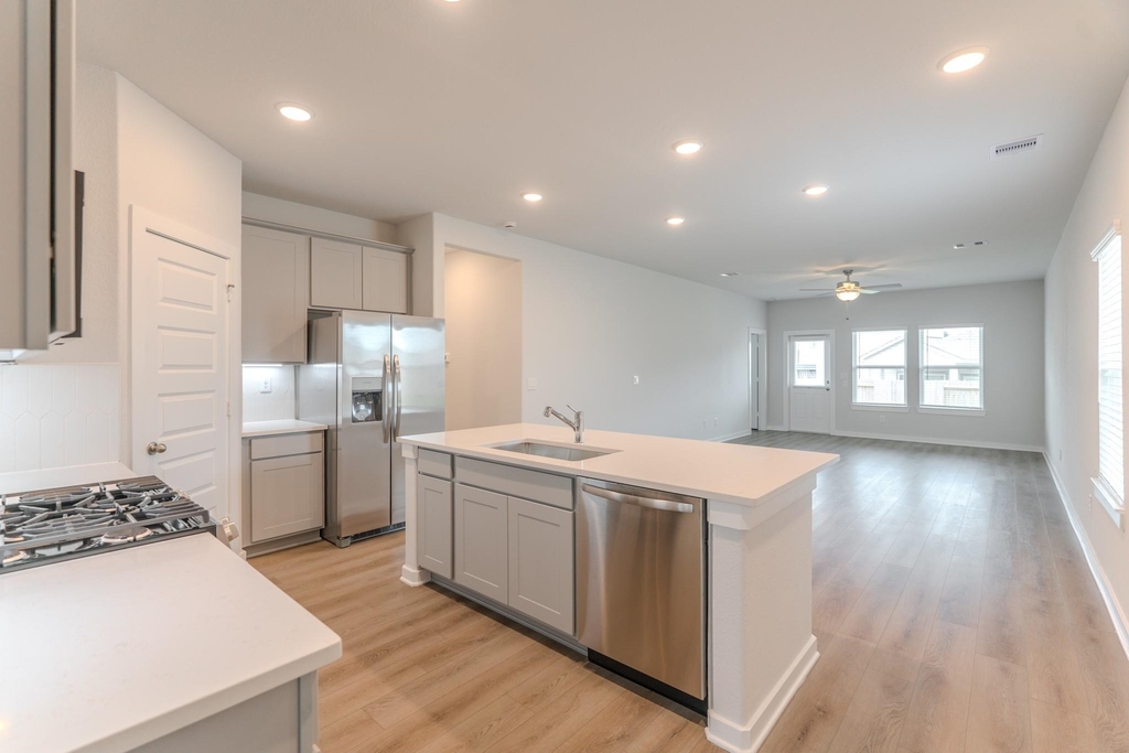 8555 Blueberry Ash Street - Photo 4