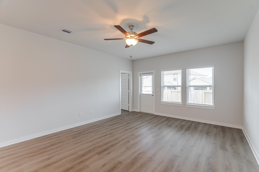 8555 Blueberry Ash Street - Photo 11