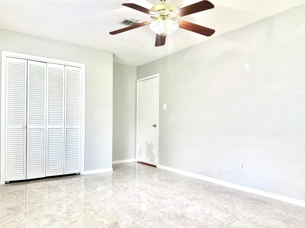 9002 Sabastian Drive - Photo 15