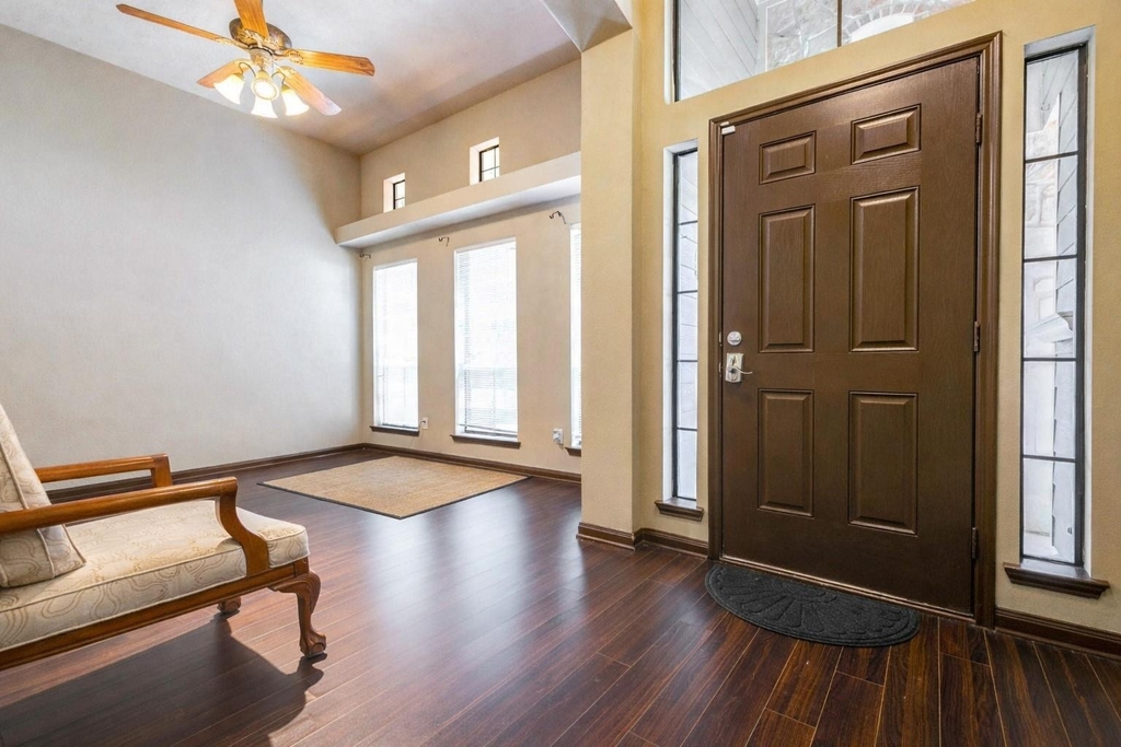 940 Oak Lynn Drive - Photo 1