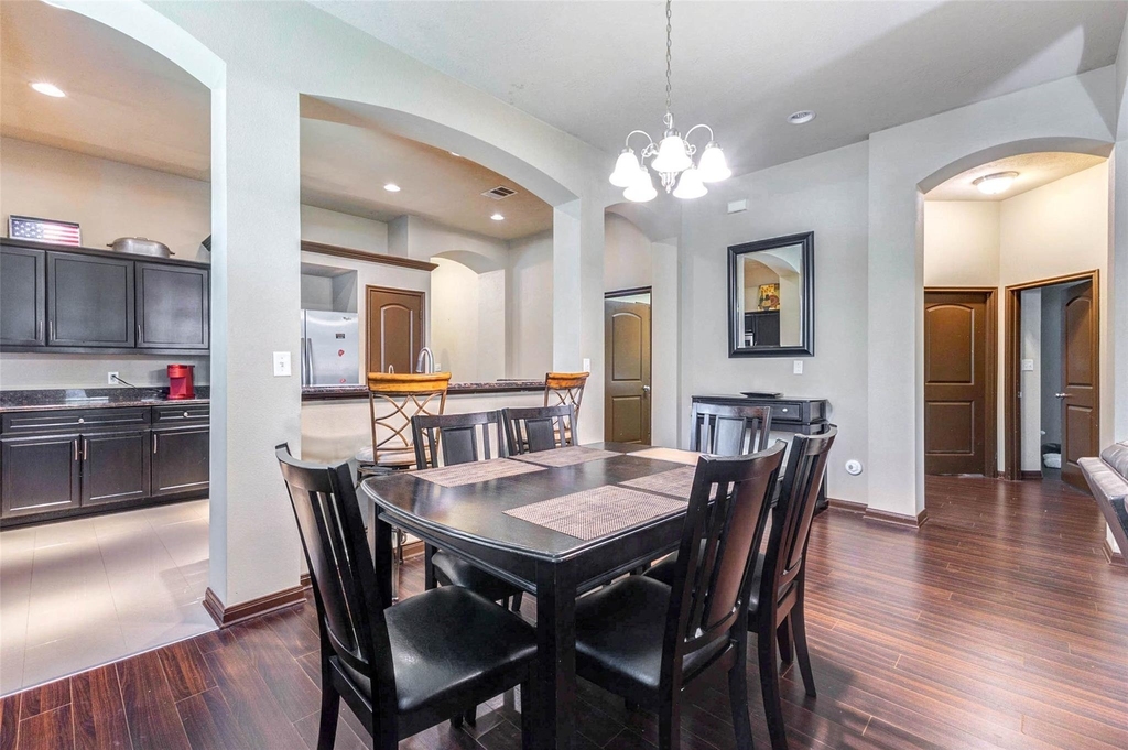 940 Oak Lynn Drive - Photo 5