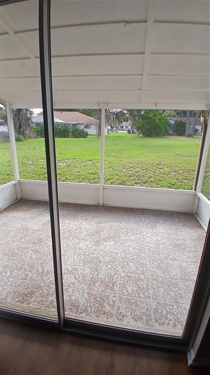 1374 Giles Avenue - Photo 1