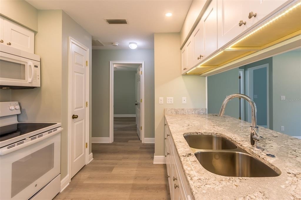 355 23rd Avenue Sw - Photo 15
