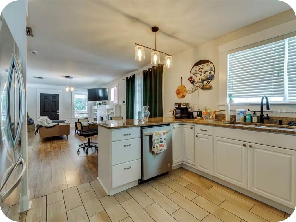 405 E Adalee Street - Photo 10