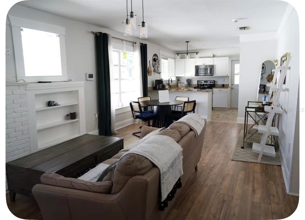 405 E Adalee Street - Photo 4