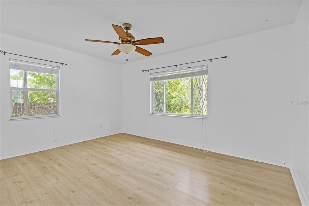 6206 S Foster Avenue - Photo 9