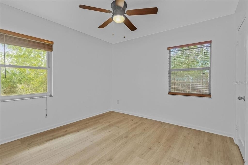 6206 S Foster Avenue - Photo 11