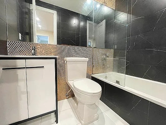 2156A Fulton Street - Photo 3